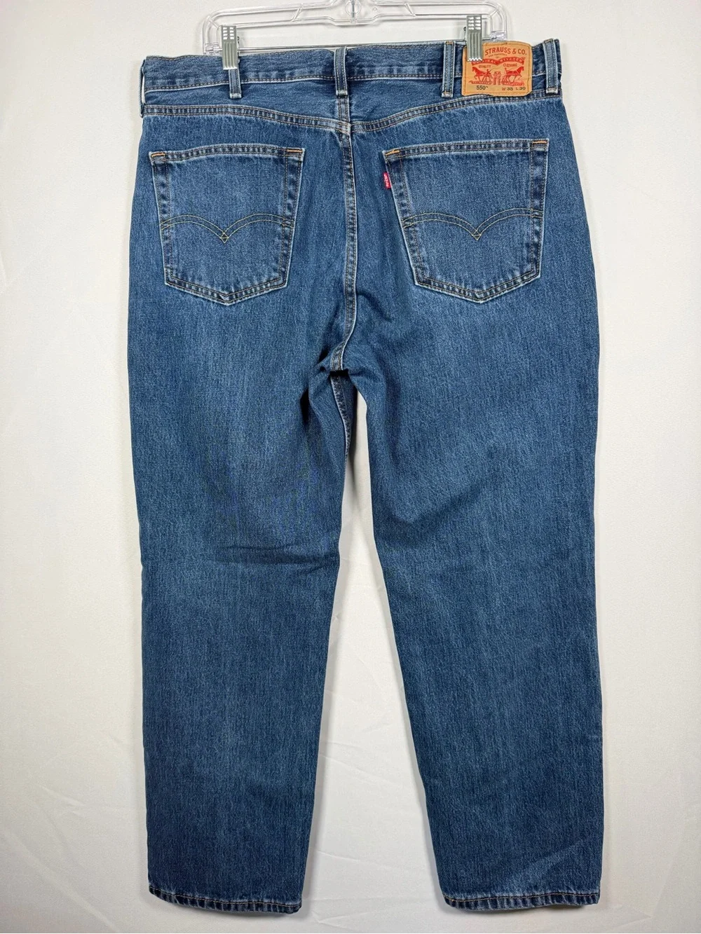 Levi’s 550 Relaxed Fit Jeans Men’s 38x30 Blue Tapered 100% Cotton Denim